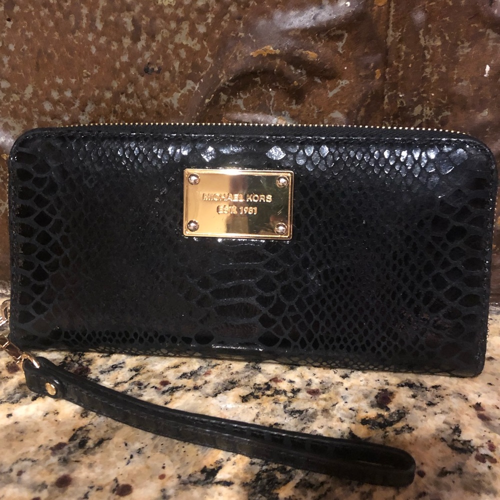 Michael Kors Wristlet Purse